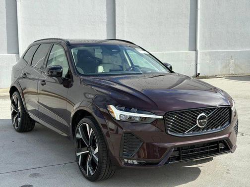 2026 Volvo XC60 B5 Ultra