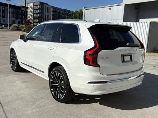 2026 Volvo XC90 B6 Plus 7-Seater