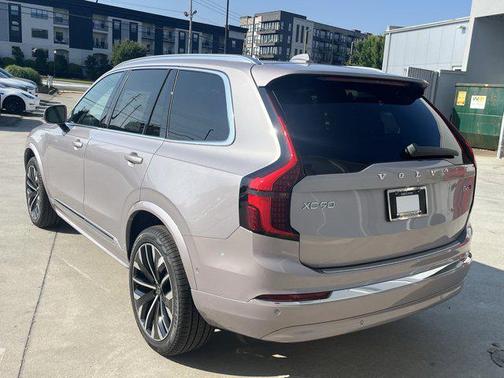 2026 Volvo XC90 B6 Plus 7-Seater
