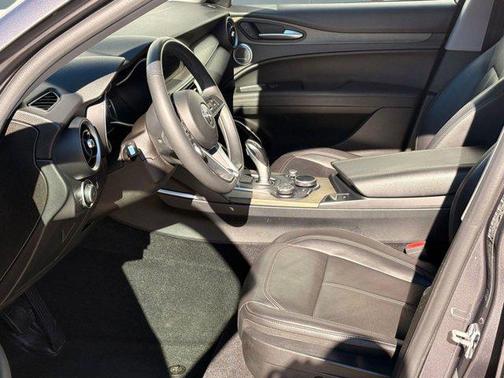 2019 Alfa Romeo Stelvio Ti