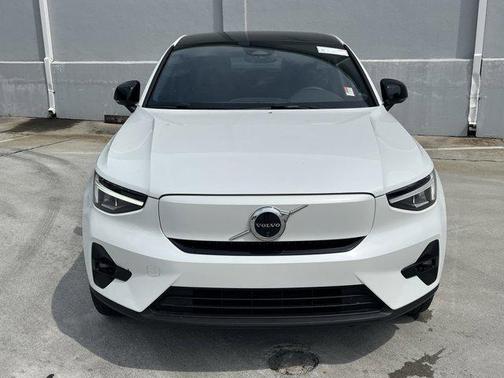 2024 Volvo C40 Recharge Pure Electric Twin Plus