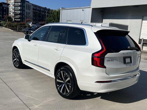 2026 Volvo XC90 B6 Core