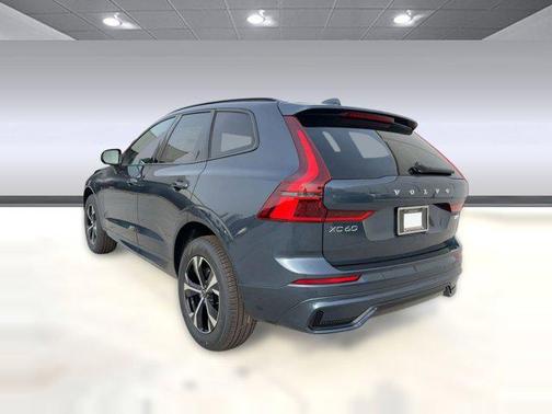 2026 Volvo XC60 B5 Core