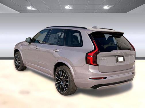 2026 Volvo XC90 B6 Ultra Dark Theme 7-Seater