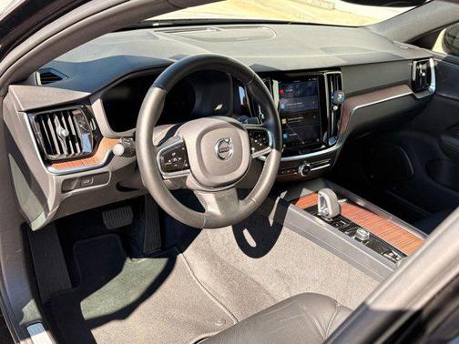 2023 Volvo S60 B5 Plus Black Edition