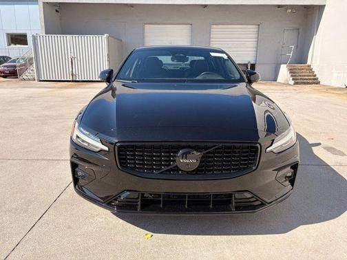 2023 Volvo S60 B5 Plus Black Edition