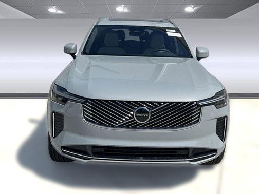 2026 Volvo XC90 B6 Core