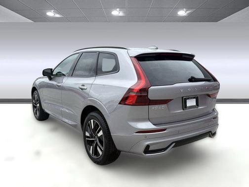 2026 Volvo XC60 B5 Core