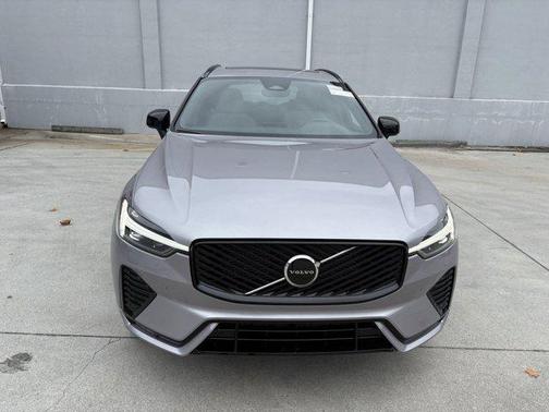 2026 Volvo XC60 B5 Core