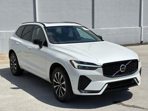 2025 Volvo XC60 Plus