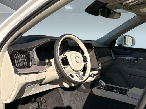 2026 Volvo XC90 B6 Ultra 7-Seater