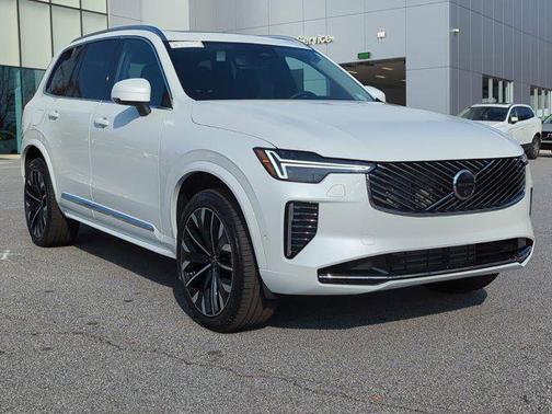 2025 Volvo XC90 Plug-In Hybrid T8 Plus 7-Seater