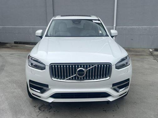 2024 Volvo XC90 Recharge Plug-In Hybrid T8 Ultimate Bright Theme 7-Seater