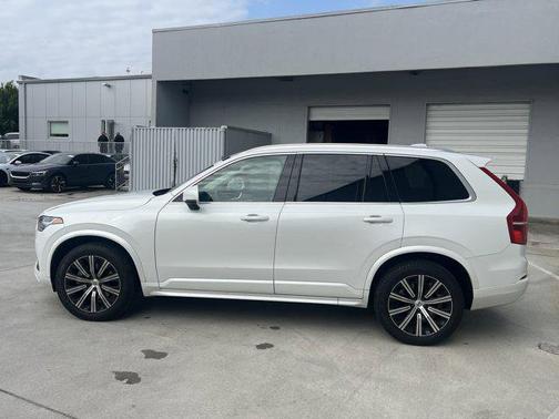 2023 Volvo XC90 B6 Core