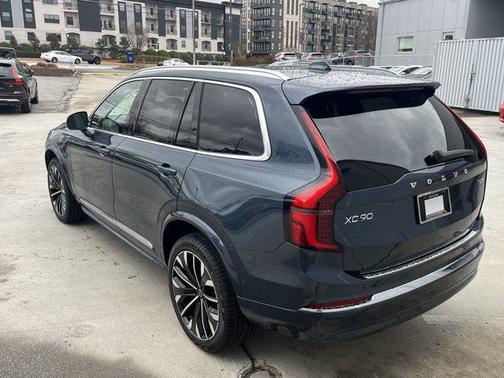 2025 Volvo XC90 Plug-In Hybrid T8 Ultra 7-Seater