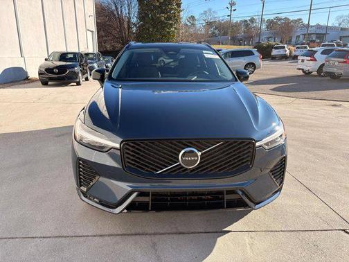 2026 Volvo XC60 B5 Core