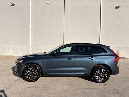 2026 Volvo XC60 B5 Core