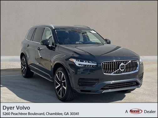 2022 Volvo XC90 T6 Momentum