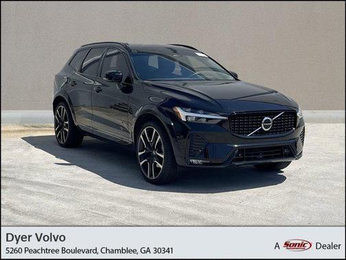 2023 Volvo XC60 B6 Ultimate Dark Theme