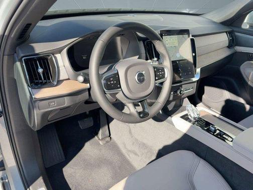 2026 Volvo XC90 Plus, B6 AWD Gas (mild hybrid), Gasoline, Bright, 7 Seats