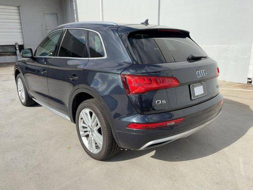 2018 Audi Q5 2.0T Premium Plus