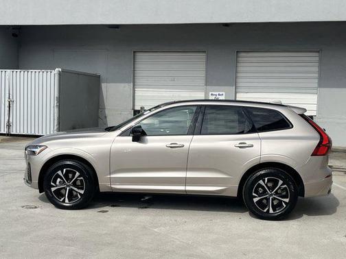 2026 Volvo XC60 B5 Core