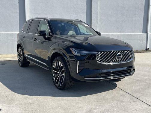 2025 Volvo XC90 B5 Plus 7-Seater