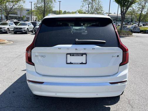 2025 Volvo XC90 B6 Ultra