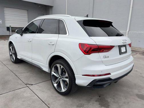 2021 Audi Q3 45 S line Premium Plus