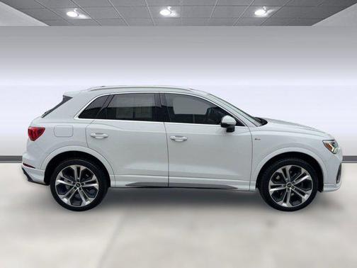 2021 Audi Q3 45 S line Premium Plus