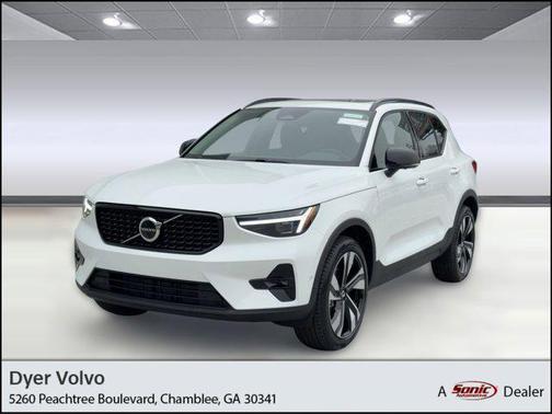 2026 Volvo XC40 Ultra, B5 AWD Gas (mild hybrid), Dark