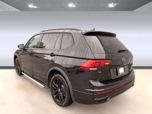 2022 Volkswagen Tiguan 2.0T SE R-Line Black