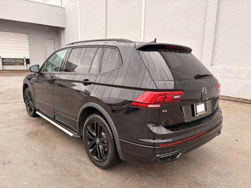 2022 Volkswagen Tiguan 2.0T SE R-Line Black