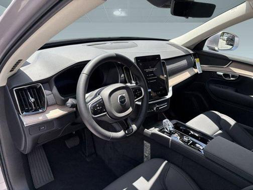 2026 Volvo XC90 B5 Plus 7-Seater