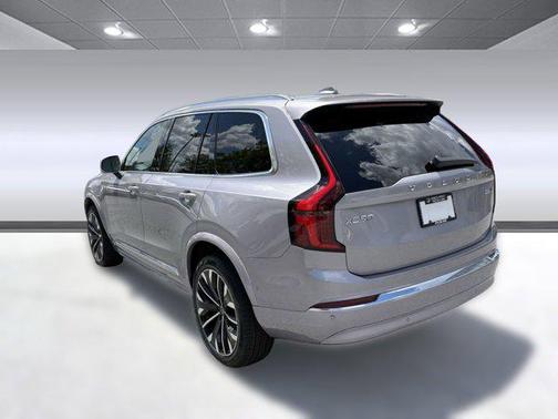 2026 Volvo XC90 B5 Plus 7-Seater