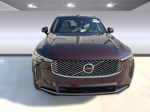2026 Volvo XC90 B5 Core