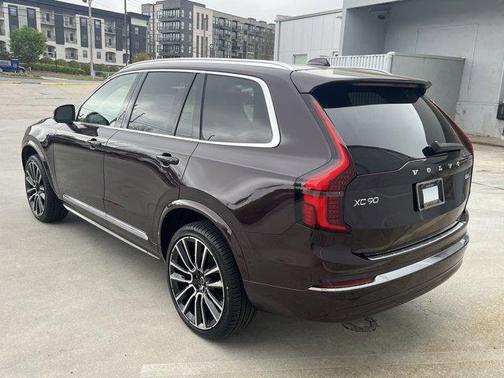 2025 Volvo XC90 B6 Plus 6-Seater