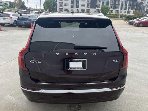 2025 Volvo XC90 B6 Plus 6-Seater