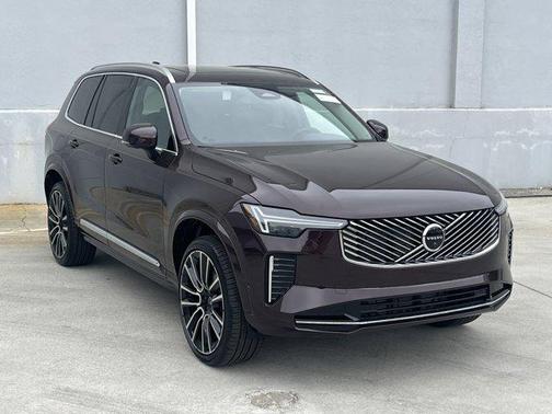 2025 Volvo XC90 B6 Plus 6-Seater