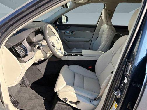 2026 Volvo XC90 B6 Ultra 7-Seater