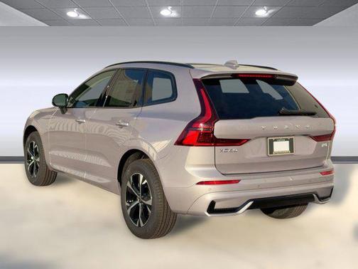 2026 Volvo XC60 B5 Core