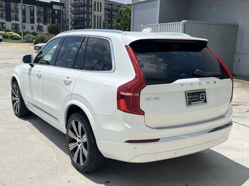 2024 Volvo XC90 Recharge Plug-In Hybrid T8 Plus Bright Theme 7-Seater