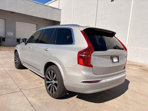 2025 Volvo XC90 B6 Plus 7-Seater