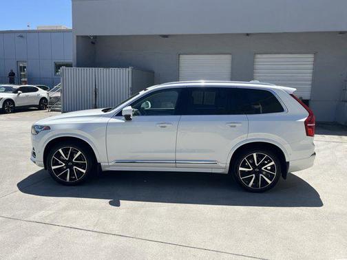 2023 Volvo XC90 B6 Plus 7-Seater