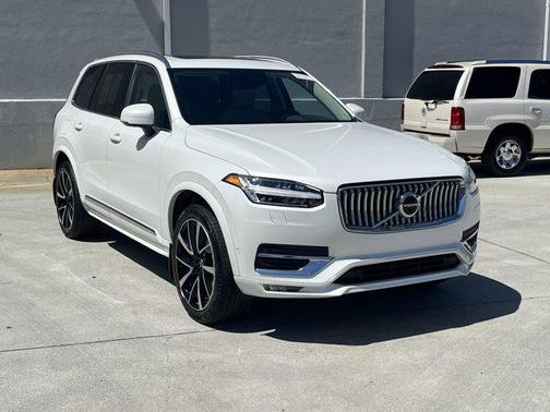 2023 Volvo XC90 B6 Plus 7-Seater
