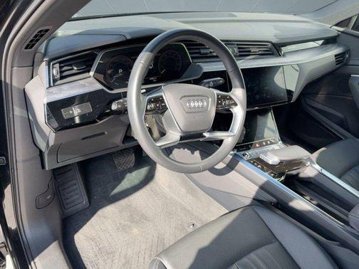 2023 Audi e-tron Premium Plus quattro