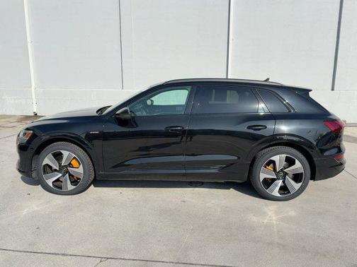 2023 Audi e-tron Premium Plus quattro