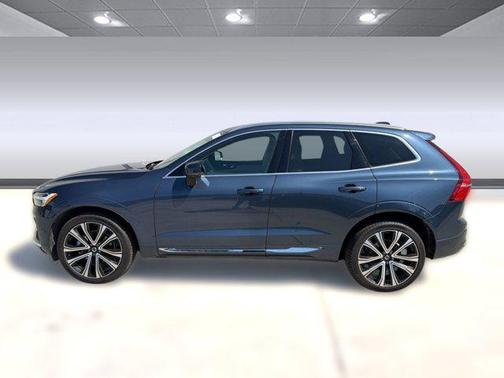Denim Blue Metallic 2023 Volvo XC60 B5 Ultimate Bright Theme