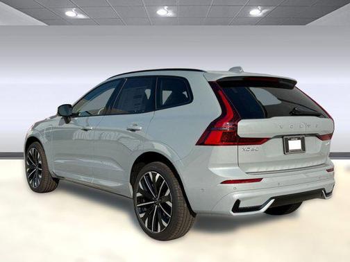 2026 Volvo XC60 Plug-In Hybrid T8 Ultra