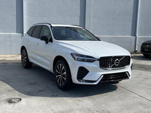 2025 Volvo XC60 B5 Core